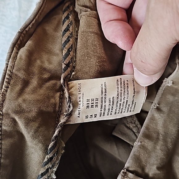 American Eagle  28×32 khaki pants - Picture 5 of 6